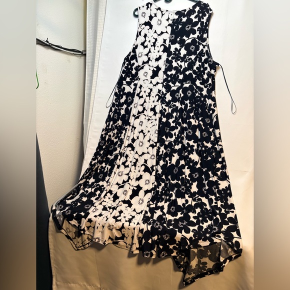 INC Black and White Floral Maxi Dress - Picture 3 of 5